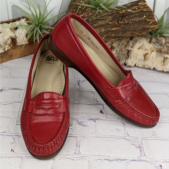 SAS Wink Red Penny Loafers - Size 7-1/2 N (Narrow) - Picture 1 of 8